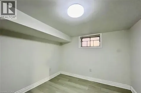 19 Crosthwaite Avenue South Hamilton ON L8K 2T7
