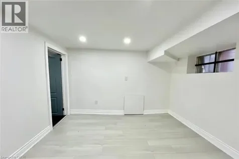 19 Crosthwaite Avenue South Hamilton ON L8K 2T7
