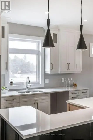 5 Mackenzie John Crescent Brighton ON K0K 1H0