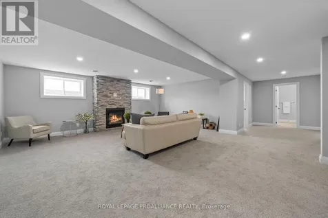 5 Mackenzie John Crescent Brighton ON K0K 1H0