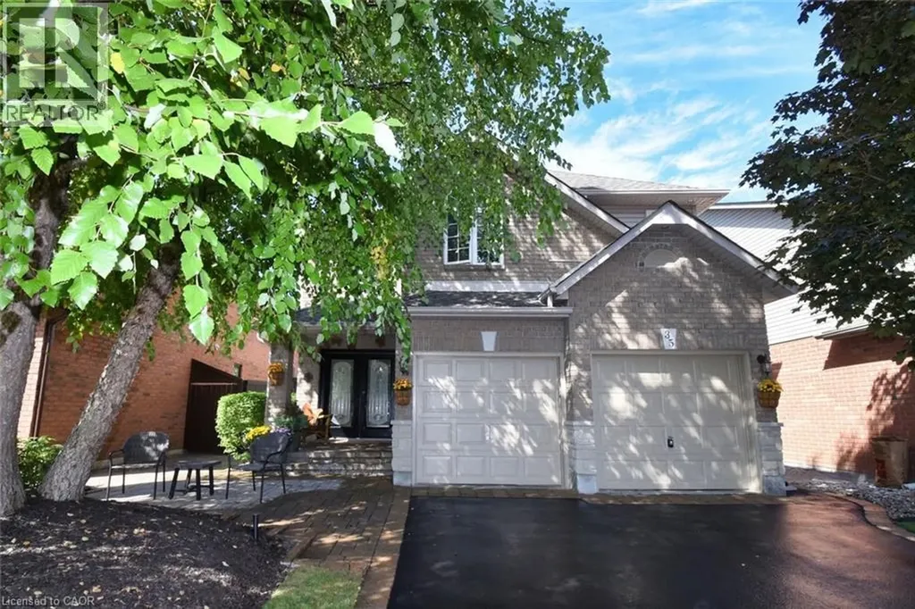 35 Eringate Drive Stoney Creek ON L8J 3Y4