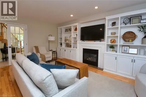 35 Eringate Drive Stoney Creek ON L8J 3Y4