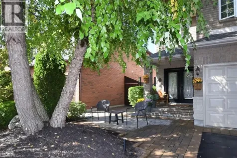 35 Eringate Drive Stoney Creek ON L8J 3Y4