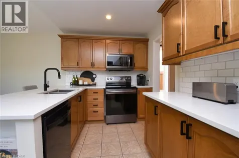 35 Eringate Drive Stoney Creek ON L8J 3Y4