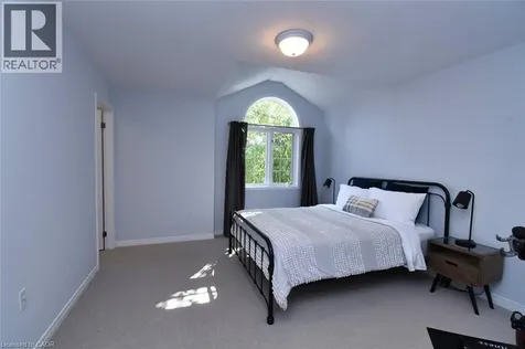 35 Eringate Drive Stoney Creek ON L8J 3Y4