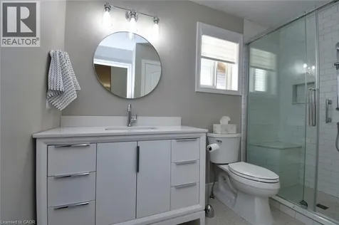 35 Eringate Drive Stoney Creek ON L8J 3Y4