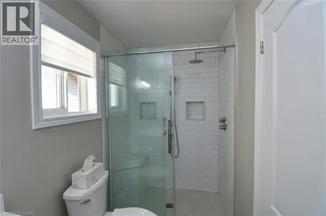 35 Eringate Drive Stoney Creek ON L8J 3Y4
