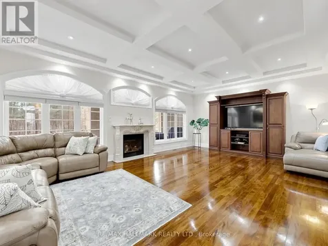 11 Cranborne Chase Whitchurch-stouffville ON L4A 0C6