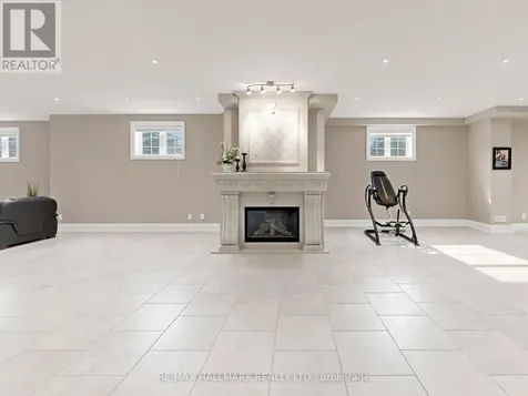 11 Cranborne Chase Whitchurch-stouffville ON L4A 0C6