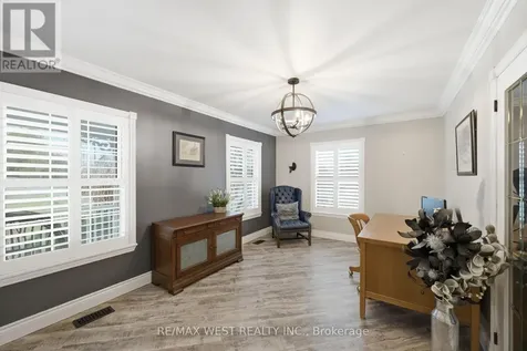 17 Forest Hill Drive Hamilton Township ON K9A 4J9