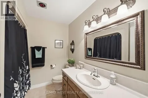 17 Forest Hill Drive Hamilton Township ON K9A 4J9