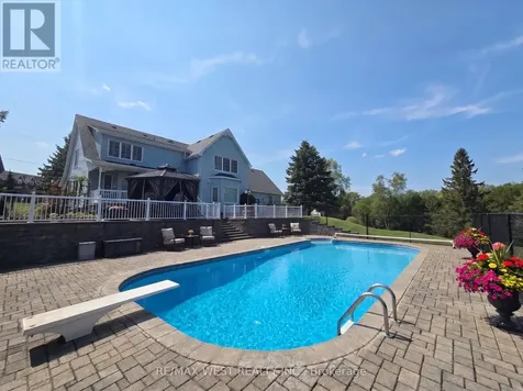 17 Forest Hill Drive Hamilton Township ON K9A 4J9