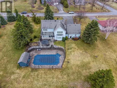 17 Forest Hill Drive Hamilton Township ON K9A 4J9