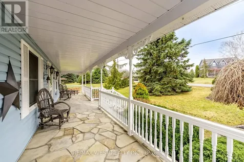 17 Forest Hill Drive Hamilton Township ON K9A 4J9