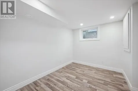 118 Selkirk Drive Kitchener ON N2E 1M4
