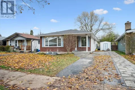 118 Selkirk Drive Kitchener ON N2E 1M4