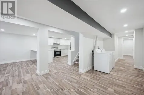 118 Selkirk Drive Kitchener ON N2E 1M4