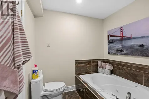 295 Gershwin Private Ottawa ON K2H 1G5