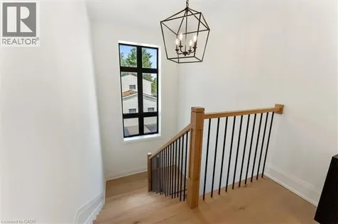 81 Doans Ridge Road Welland ON L3B 5N4