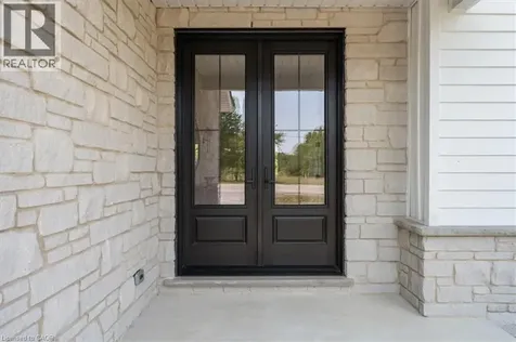 81 Doans Ridge Road Welland ON L3B 5N4