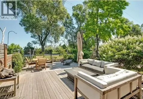 1069 Beach Boulevard Hamilton ON L8H 6Z9
