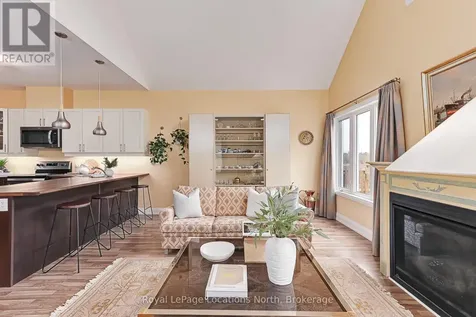 68 Kari Crescent Collingwood ON L9Y 0Z7