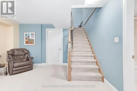 68 Kari Crescent Collingwood ON L9Y 0Z7