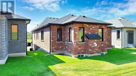 2966 Monarch Drive Orillia ON L3V 8M8