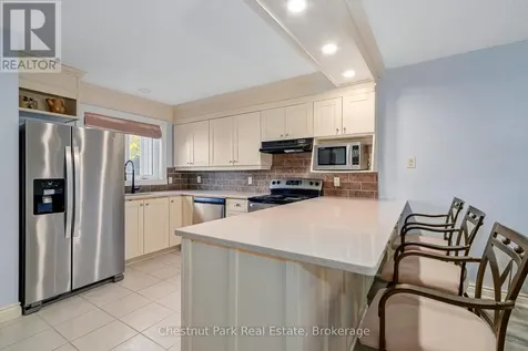 522 Oxbow Crescent Collingwood ON L9Y 5B4
