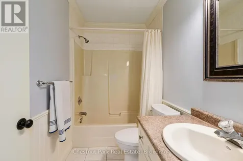 522 Oxbow Crescent Collingwood ON L9Y 5B4