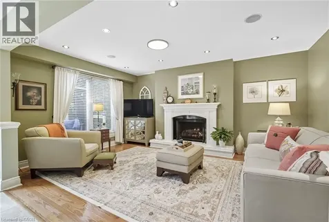 1580 Woodeden Drive Mississauga ON L5H 3S5