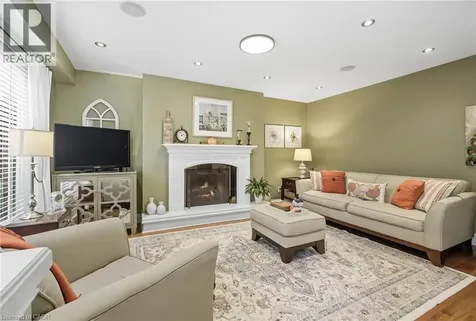 1580 Woodeden Drive Mississauga ON L5H 3S5