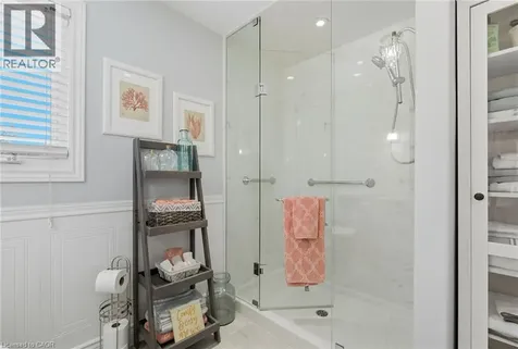 1580 Woodeden Drive Mississauga ON L5H 3S5