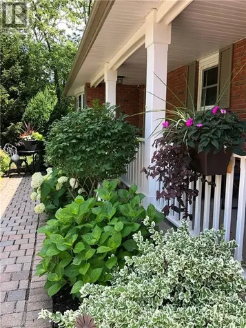 1580 Woodeden Drive Mississauga ON L5H 3S5