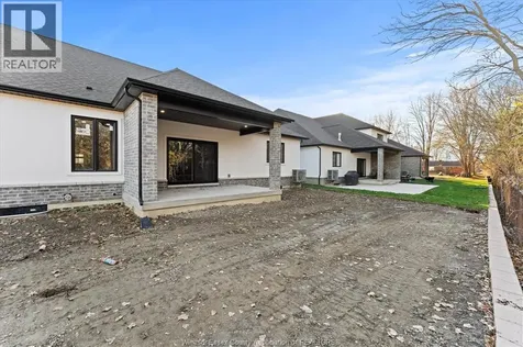 3265 Tullio Drive Lasalle ON N9H 1H3