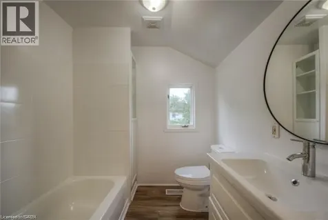 10 Bruce Street Brantford ON N3R 1E2