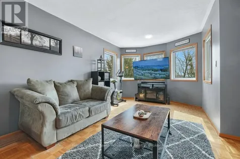 12 Taylor Crescent Mcdougall ON P2A 2W9