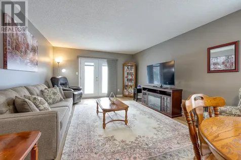 33 Wilkins Crescent Tillsonburg ON N4G 5M6