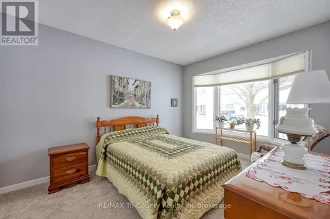 33 Wilkins Crescent Tillsonburg ON N4G 5M6