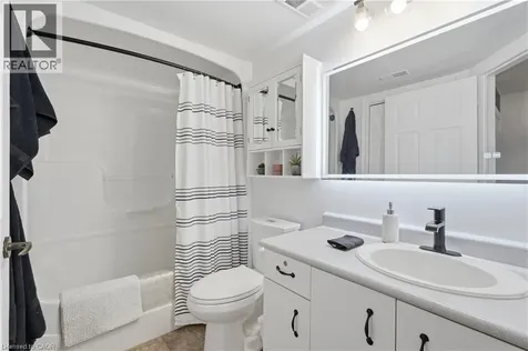 4015 Kilmer Drive Burlington ON L7M 4M4