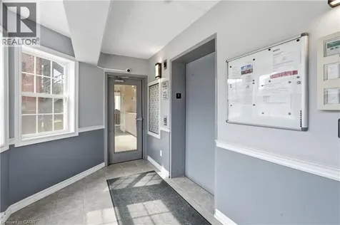4015 Kilmer Drive Burlington ON L7M 4M4