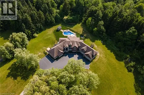 814 Binkley Road Ancaster ON L9H 5E3