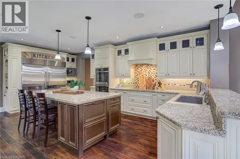 814 Binkley Road Ancaster ON L9H 5E3