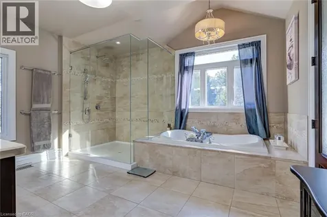 814 Binkley Road Ancaster ON L9H 5E3