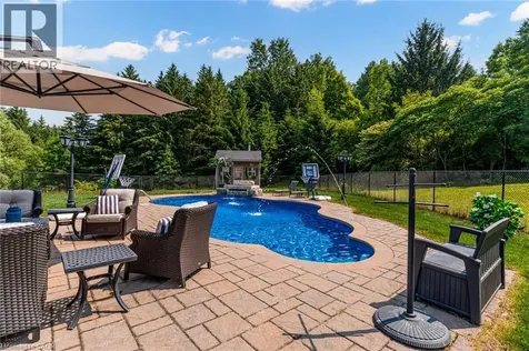 814 Binkley Road Ancaster ON L9H 5E3