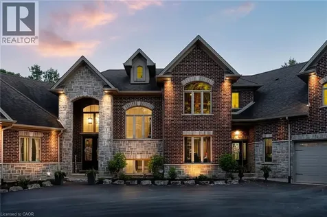 814 Binkley Road Ancaster ON L9H 5E3