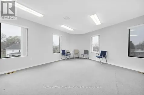 108 Russel Street Centre Hastings ON K0K 2K0