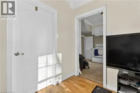 91 Royal Avenue Hamilton ON L8S 2C6