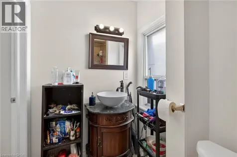 91 Royal Avenue Hamilton ON L8S 2C6