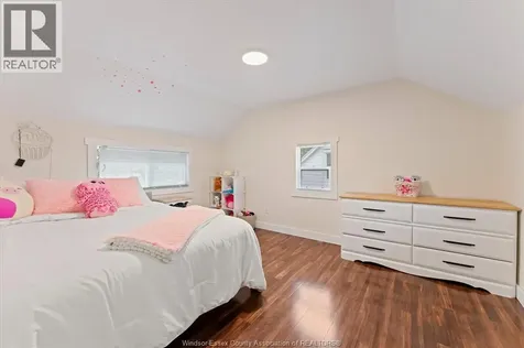 84 Mill Kingsville ON N9Y 1W2
